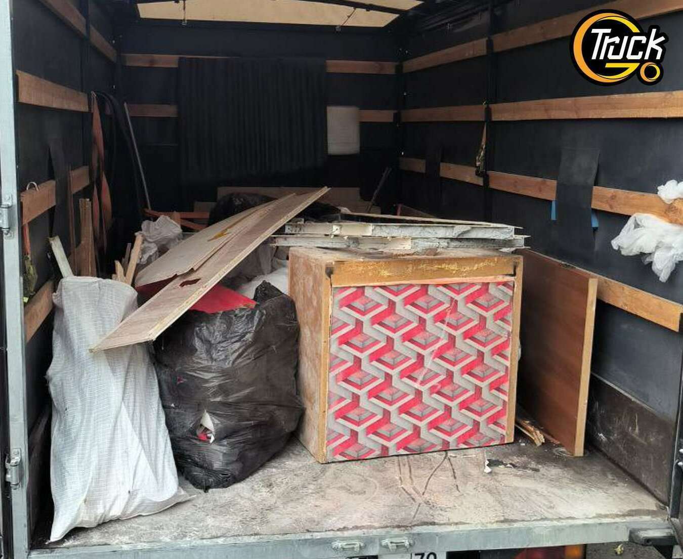 Вывоз крупногабарита (диван, ванна, техника) на Газели в Томске